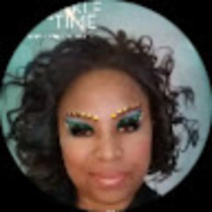 Meet your Posher, Lakeisha